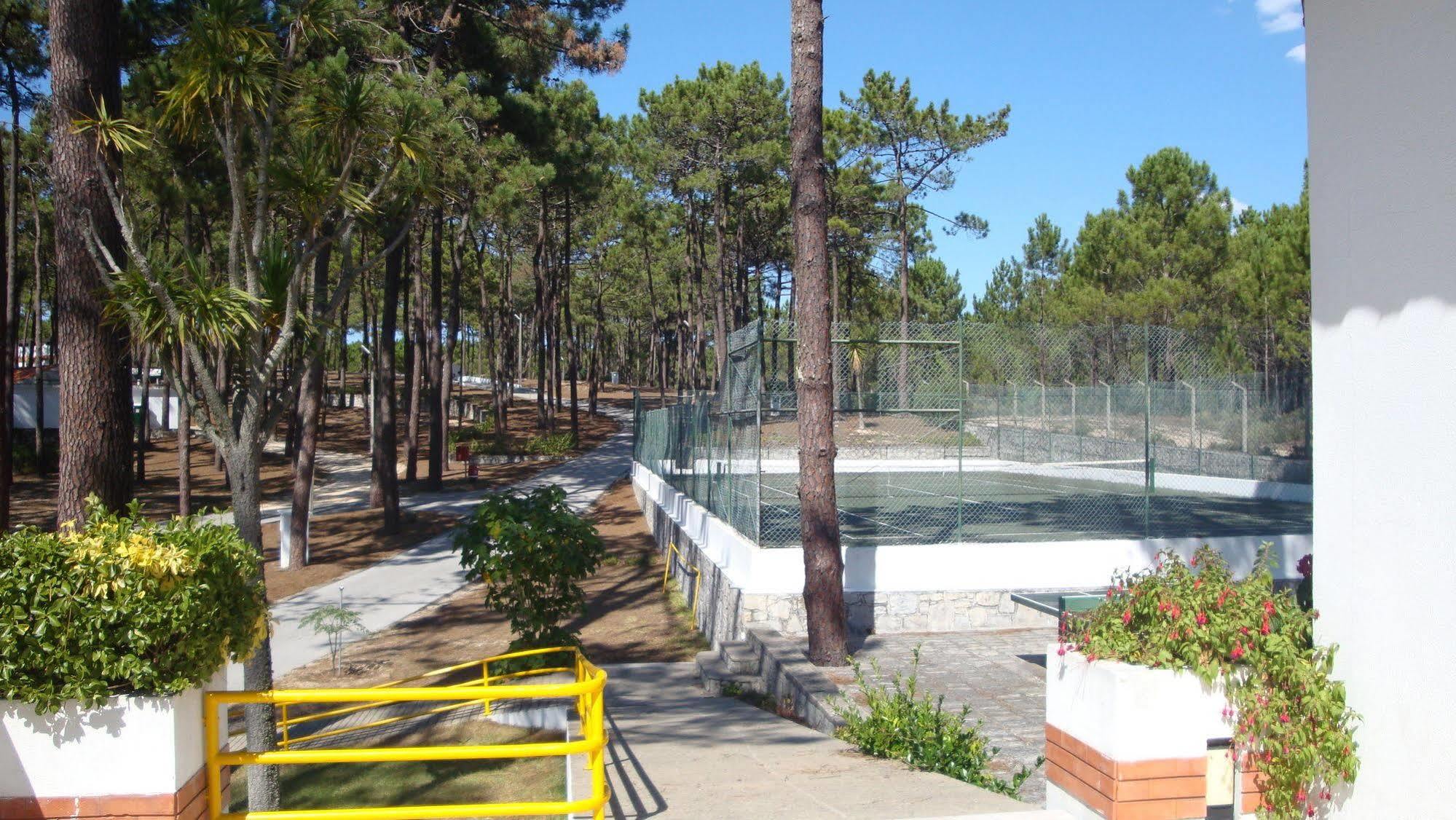 Orbitur Valado Bungalows Caravan Park Hotel Nazaré Eksteriør billede
